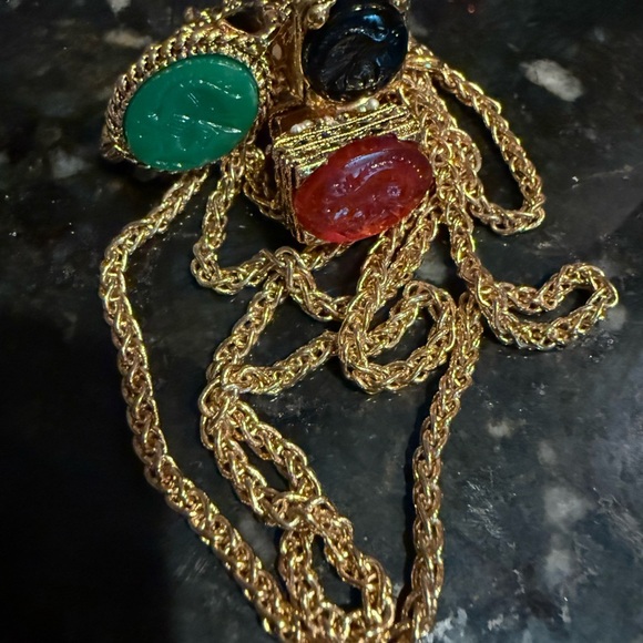 Kenneth Jay Lane (KJL) Gold Rope Chain Necklace with Bold Intaglios - Picture 3 of 11